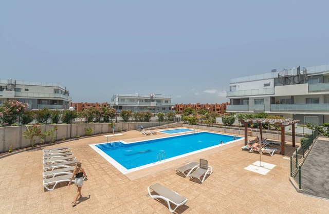 Vacation 'Divino En Playa' with Sea View, Shared Pool and Wi-Fi