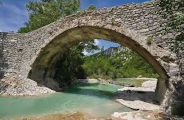 Vacation Home "Chez Capucine" with Mountain View, 2 Private Terraces & Wi-Fi