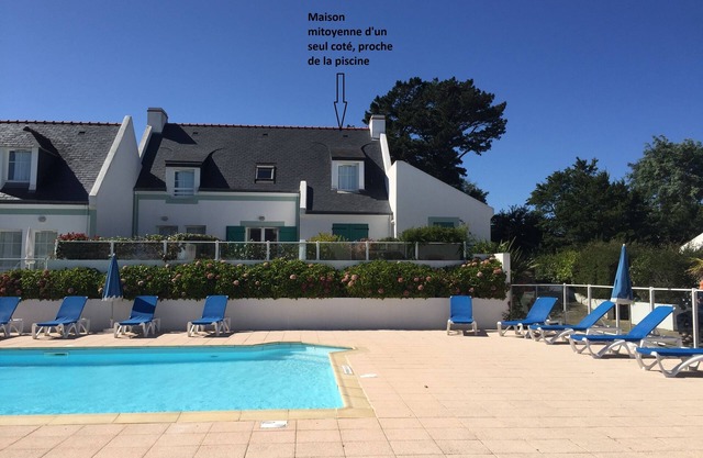 Vacation home 56 m2 in residence with heated pool near beaches