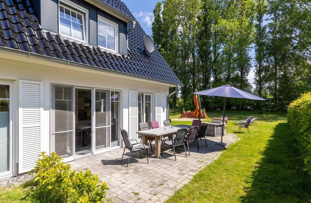 Vacation home for 11 guests with 125m² in Glowe (147713)