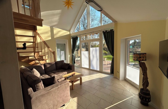 Vacation home Lichtblick in Aurich with terrace and garden