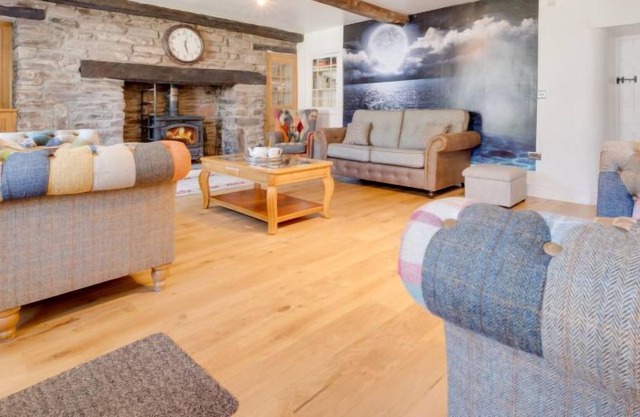 Vacation home Ty'r Onwydden in Swansea - 8 persons, 4 bedrooms