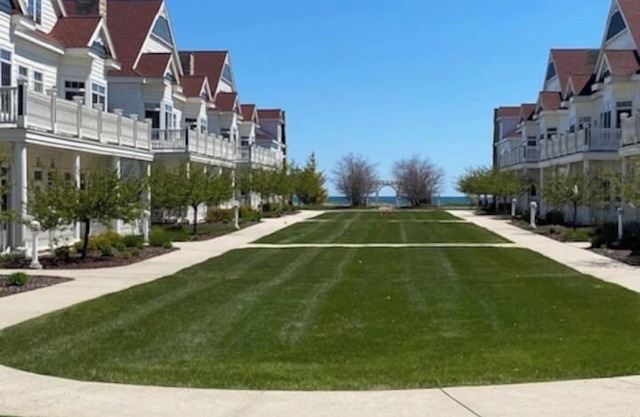 Vacation Paradise: 4 Bedroom, Sleeps 14!