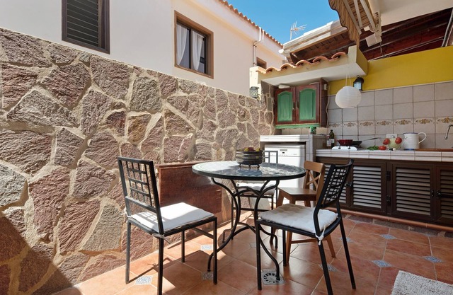 Vacation Rental Casa Manus with Terrace & Wi-Fi