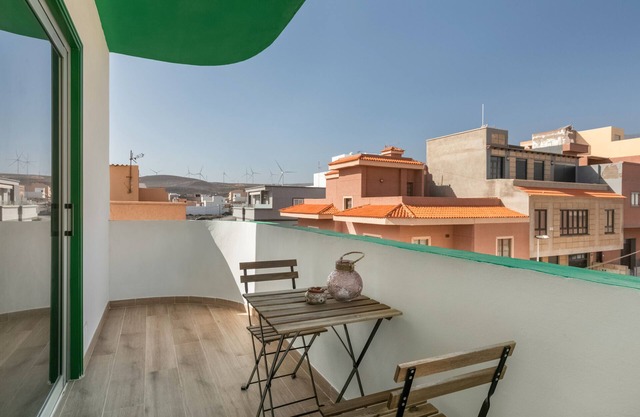 Vacation 'Salitre' with Balcony and Wi-Fi