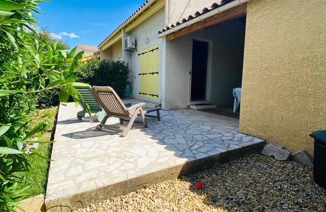 Vacation villa 2 steps from the beach with terrace and parking - V0736