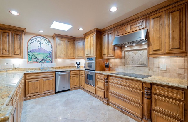 Vacation Villa - Minutes from Old Town