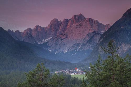 Valbruna Inn Bed & Breakfast