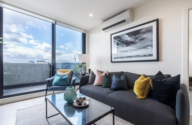 VAQUAY Rooftops In Fitzroy | Urban Fitzroy Escape With Cafes & Art at Doorstep