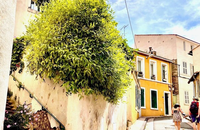 Vauban:appartement D'artiste, Idéalement Situé, 10 min des Centres Touristiques