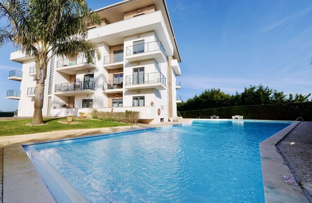 Vela - Excellent 3 bedroom apartment in a popular complex - close to the beach