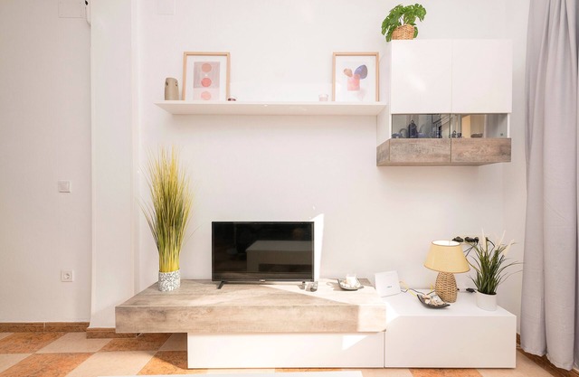 VELBAR - Nice flat in front of the sea and with free Wifi