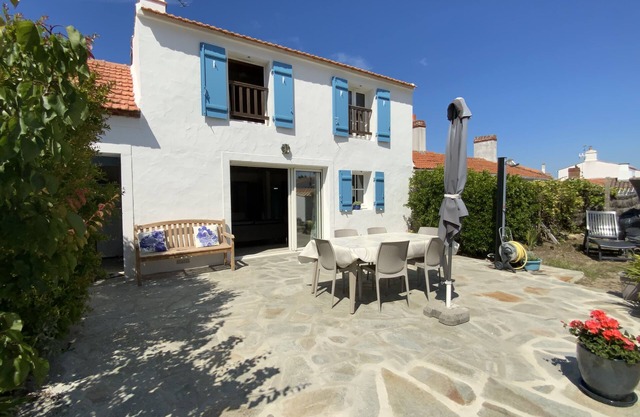 Vendée house 50 metres from the beach