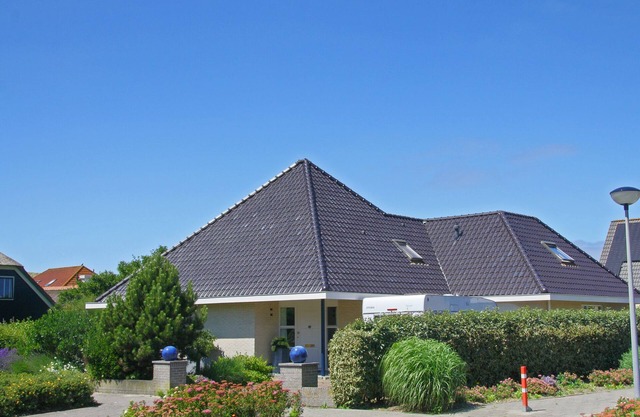 Very nice apartment in a private apartment. In Callantsoog and 500 m. from the beach