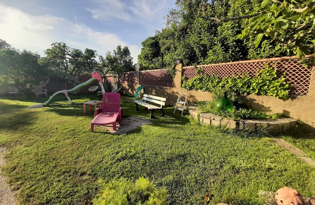 Very spacious apartment in a villa