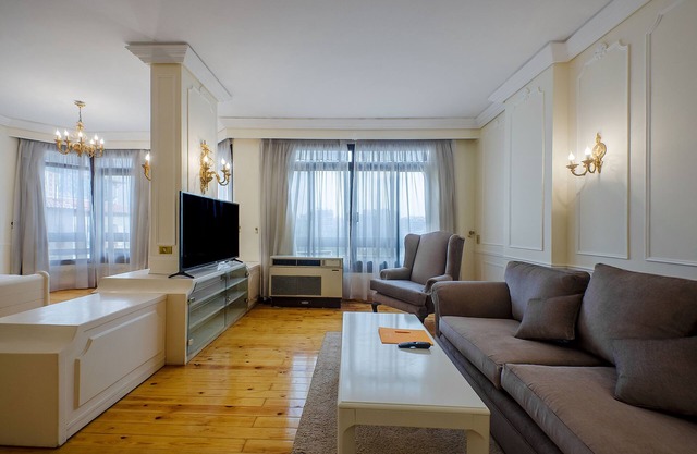 VESTA - Luxury APT - 3BR - Merryland