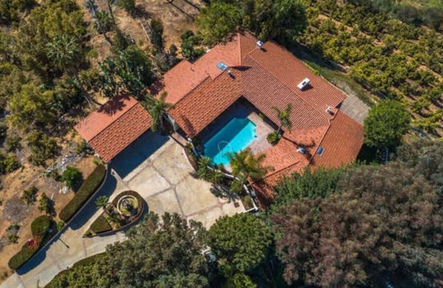 Via Viento Farms, Fallbrook