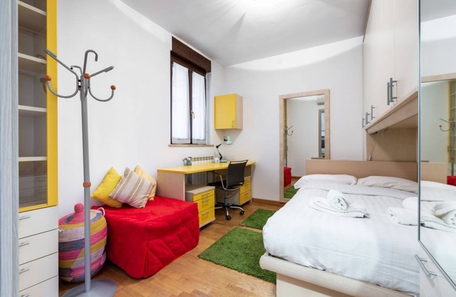 Viale Corsica APT near Linate with Terrace!