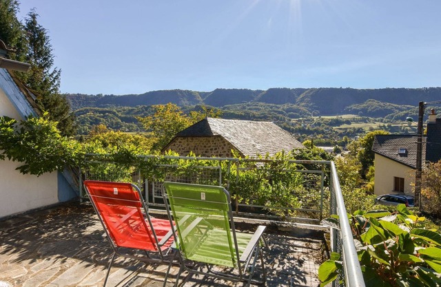 Vic-sur-Cère Family Nest