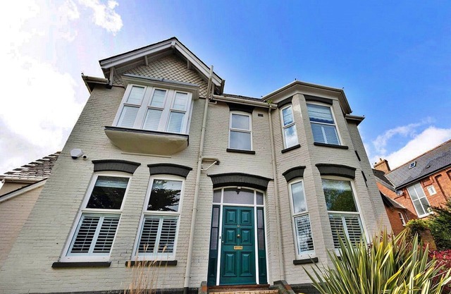 Victorian-style villa near Exmouth, No Deposit