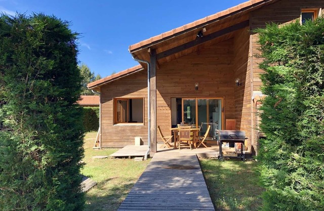 VIELLE SAINT GIRONS SMALL HOUSE between forest and ocean