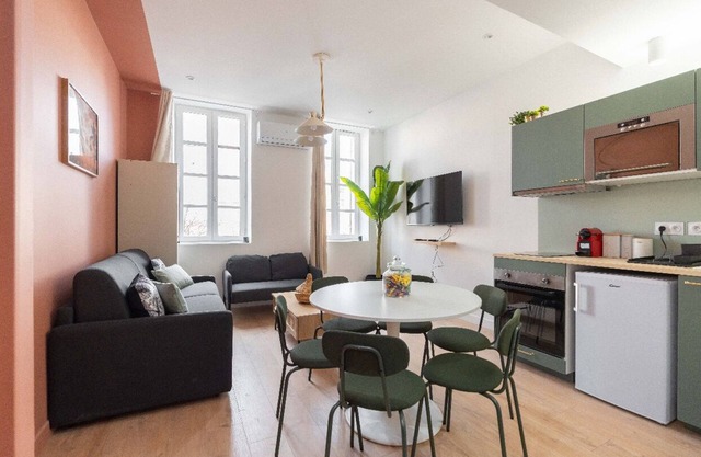 Vieux-Port/Gare St Charles Le Ramsès (6pers)