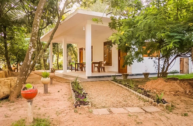 Vila Addara Inn (Villa with Garden View)