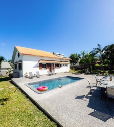 Villa à 15min de St-Pierre avec piscine, bbq, parking