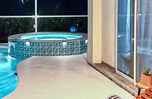 Villa 3.5Br-4Bth 2025 Renovated Luxury Waterfront-dock North Port-Port Charlotte
