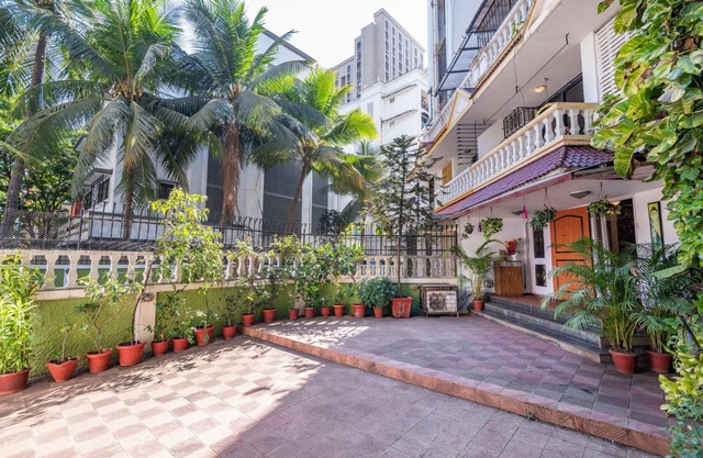 Villa (4 BHK with Garden)