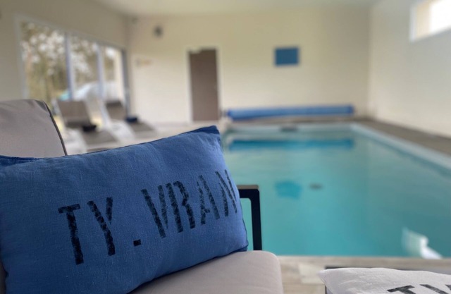 Villa 4* -Ty-Vran-Internal swimming pool-50 meters from the beach.