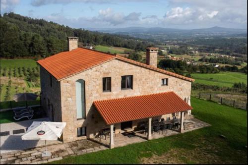 Villa - 5 Bedrooms with WiFi - 7841