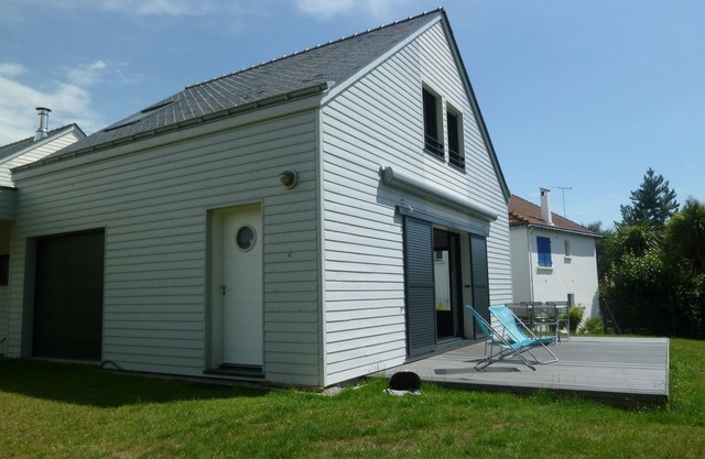 Villa 500 m from Ste Marguerite beach