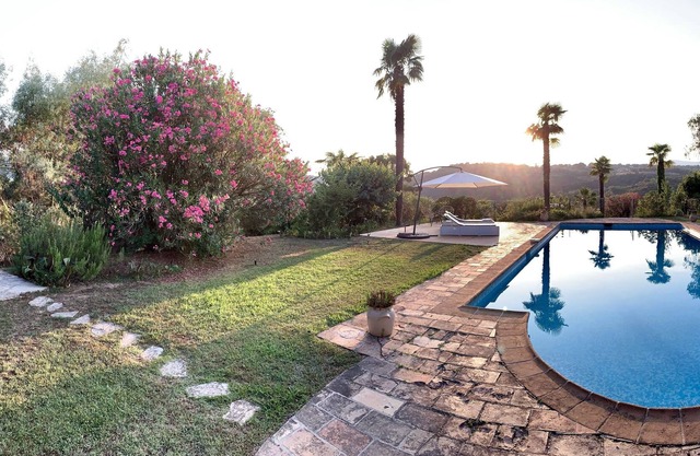 Villa 6 bedrooms with pool 15min from Cannes