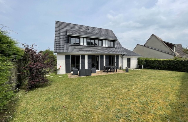 Villa A 1.4 KM DE LA MER Villa 8 Couchages