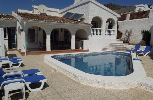 Villa 'Acebo' with Sea View, Wi-Fi and Air Conditioning