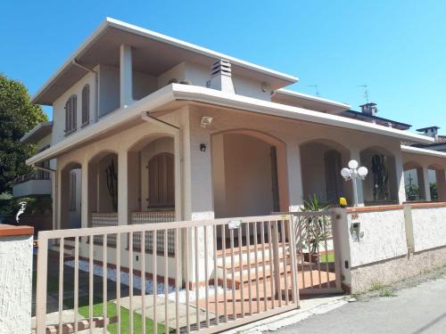 Villa Anna - con piscina e stazione privata di ricarica auto elettrica