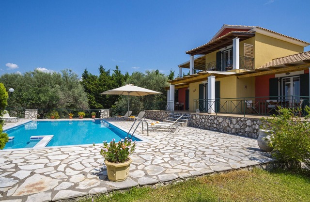 Villa Aphrodite | Private Pool & Sea View | Sleeps 6 people