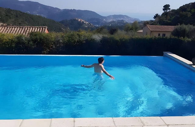 Villa 'Aquarelle' with Sea View, Wi-Fi and Air Conditioning