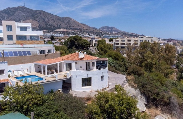 Villa Arriba with Heated pool, Sea views, Near beach