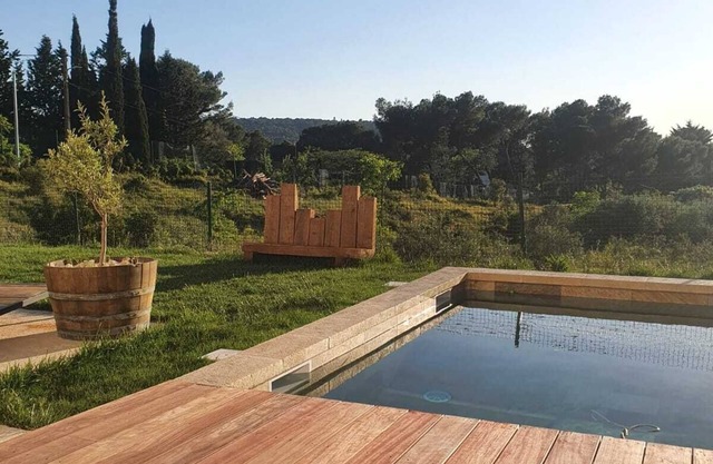 Villa Avec Piscine en Campagne Aixoise au Cœur du Village Provencal de Ventabren