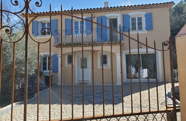 Villa Azur 6 bedrooms and heated pool 18 persons