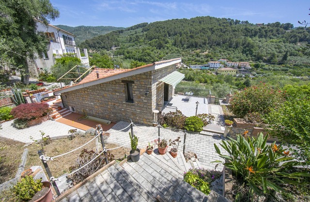 Villa Breezy Way - Among Greenery, San Bartolomeo al Mare, Italy