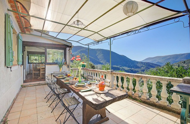 Villa Benni - Swimming pool mountain view, Levens, France