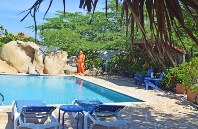 Villa Bougainvillea Rumba Suite Fifty Steps from Aruba's Best Snorkling Beach!