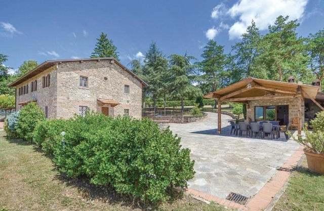 Villa Brenda by VacaVilla