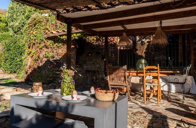 Villa cadre nature avec piscine privative pour 6-8 personnes