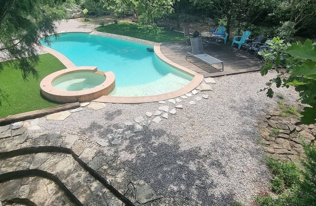 Villa Canadel on the edge of the forest