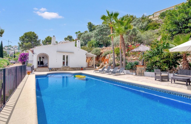 Villa 'Casa Ciara' with Sea View, Wi-Fi and Air Conditioning