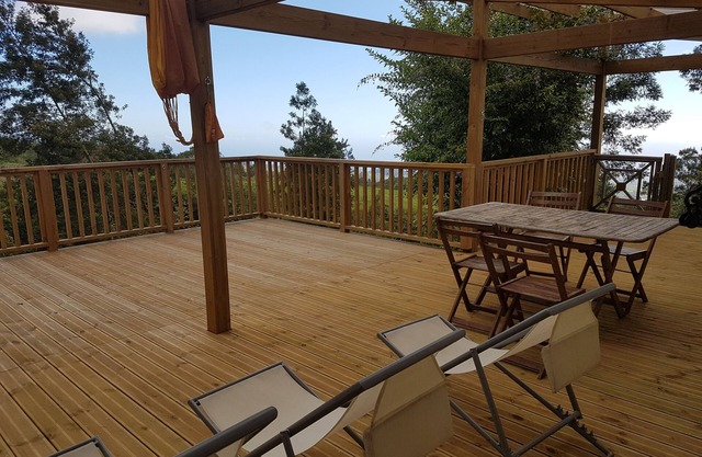 Villa Christophine - quietly furnished, fireplace and jacuzzi